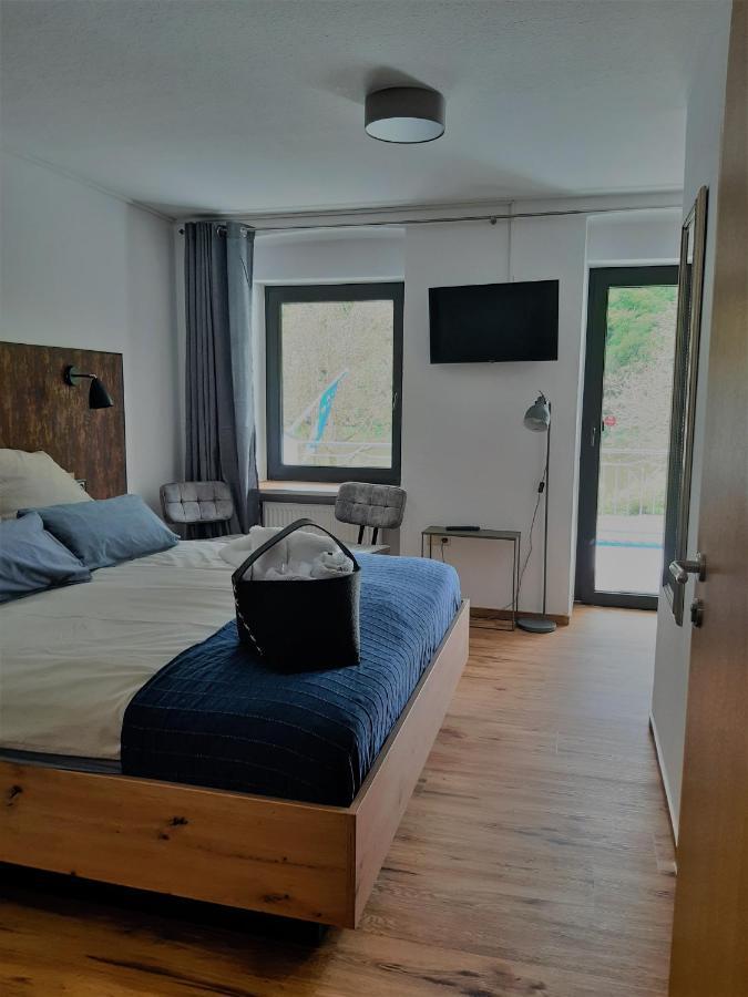 Haus Moselliebe B&B Ediger-Eller Εξωτερικό φωτογραφία